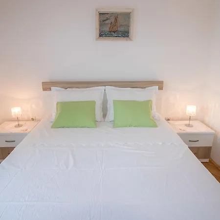 Vanja Apartamento *